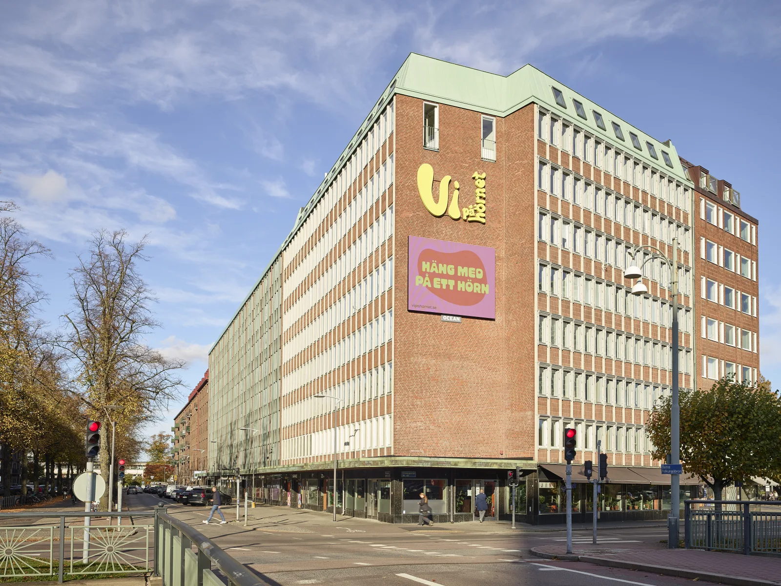 Alecta Fastigheter hyr ut drygt 1 000 kvm till tre hyresgäster i Vi på Hörnet i Göteborg