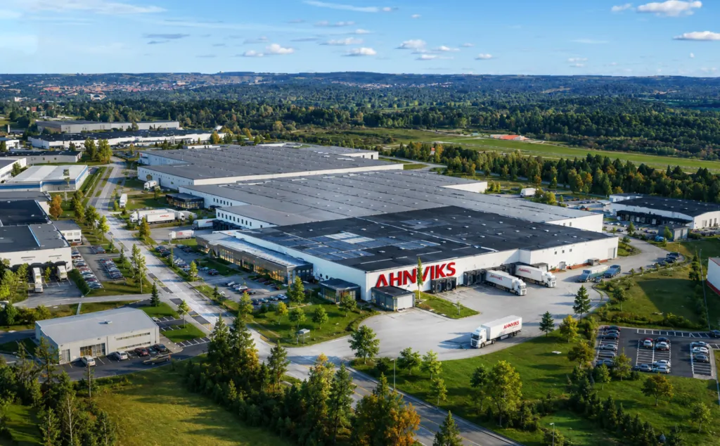 Ahnviks hyr 23 000 kvm av Logicenters i Borås